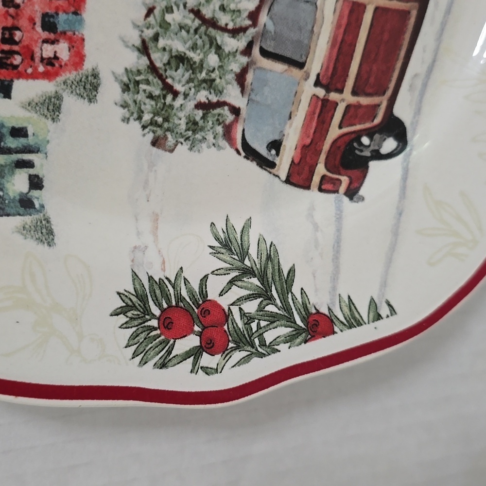 Set of 4 Better Homes and Garden Festive Holiday Plates - Picture 12 of 16